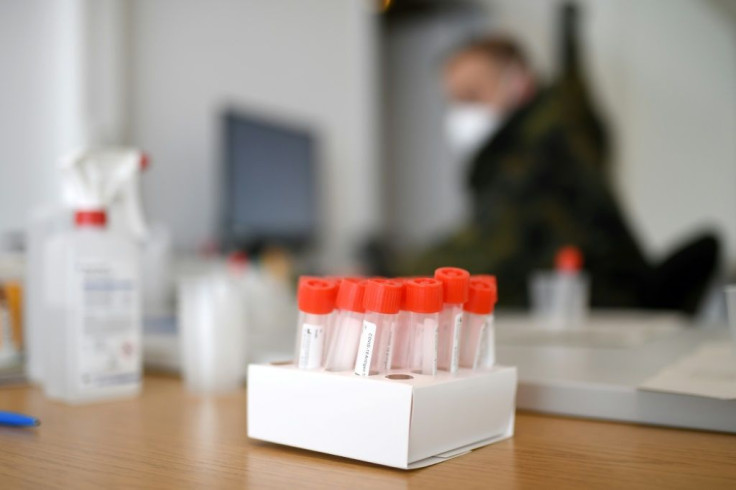 Doctors and scientists in Germany are calling for a quick, hard lockdown to bring infections under control