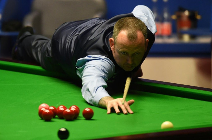 Unusual break -- three-time world champion Mark Williams