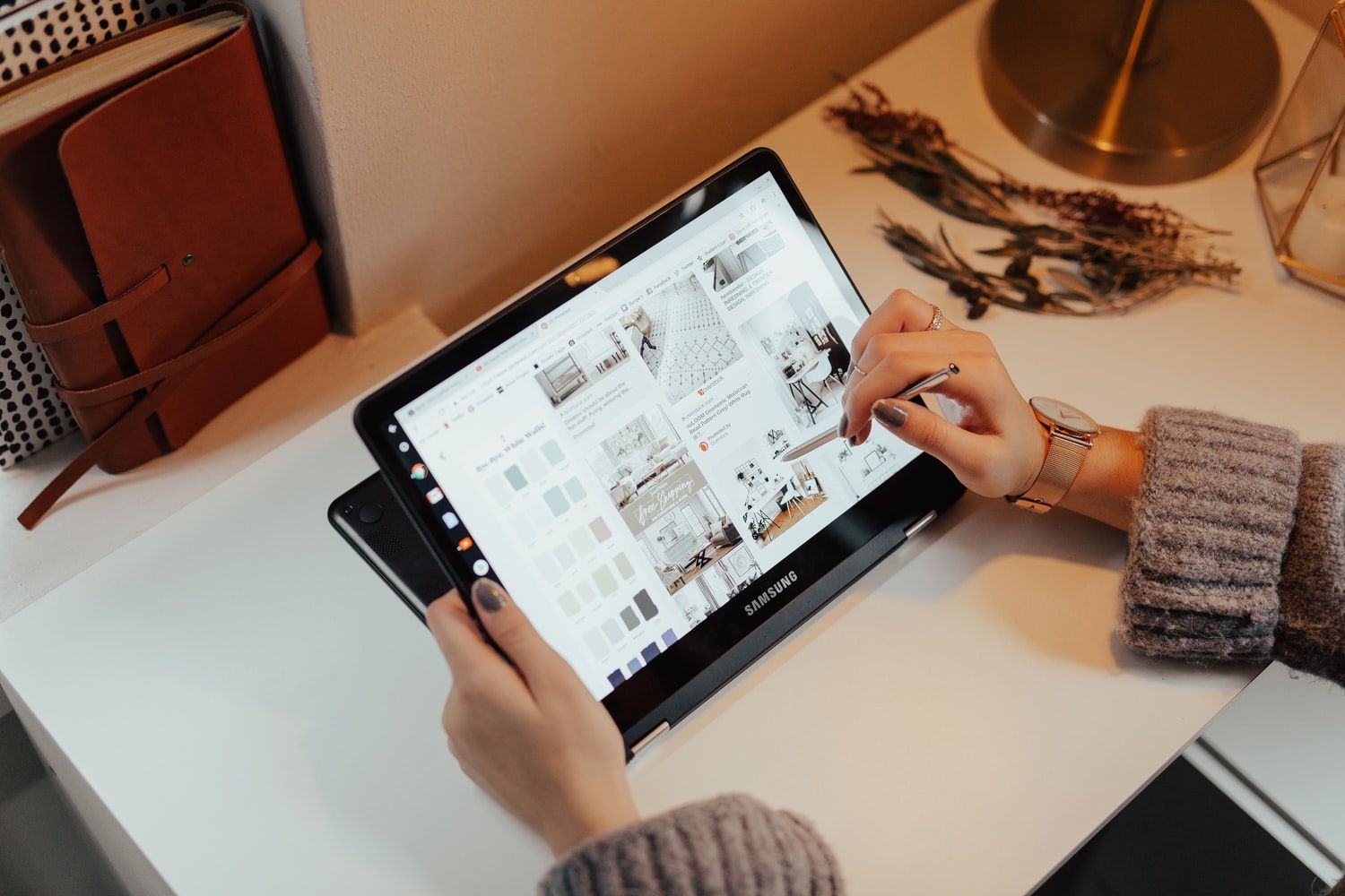 Best 2 In 1 Laptops For 2021 12 Best 2-In-1 Foldable Laptops In 2021 Under $700 | IBTimes