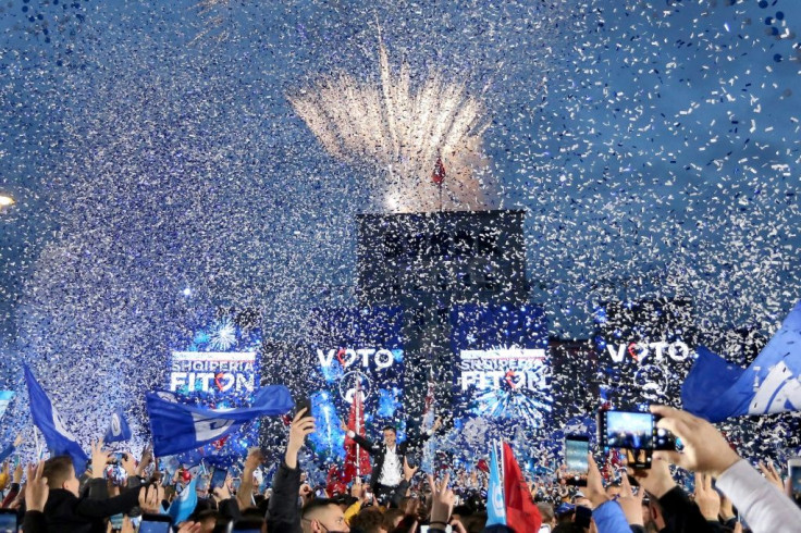 Despite the blasting pop music and flag-waving crowds at the final election rallies, voters have expressed frustration with the politics and economy of the country