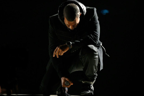 Kanye West wearing the sneakers at the Grammys in 2008