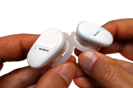 Hands-on with the Sony WF-SP800N earphone 