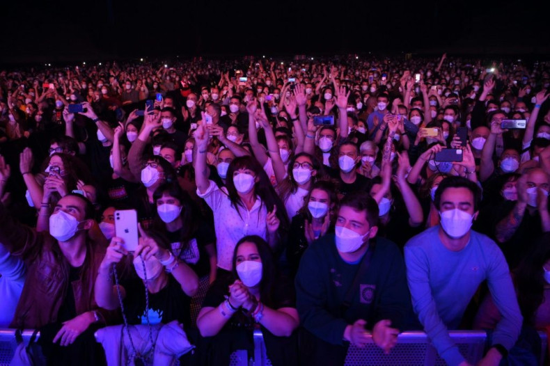 Only six people out of 5,000 revellers at the Barcelona concert tested positive for the coronavirus