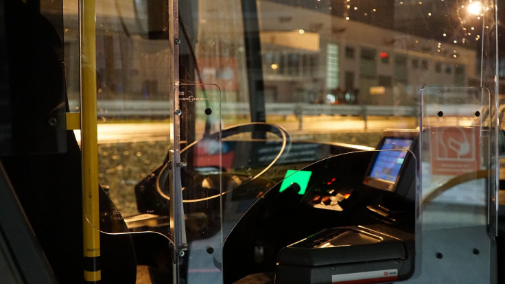 bus-6054444_1920