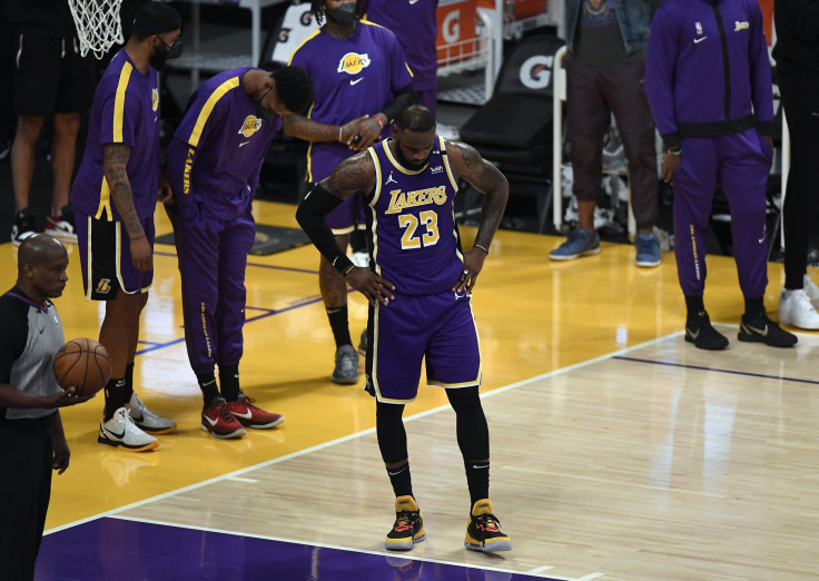LeBron James #23 of the Los Angeles Lakers r