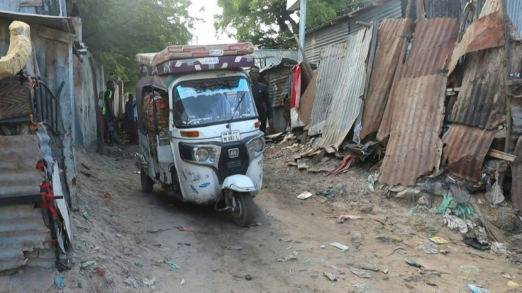 Mogadishu residents have started to flee from their homes after military forces, who are against Somalia's presidentâs term extension, took over new positions along Maka al Mukarrama, a key road that is often used by the government officials. Residents