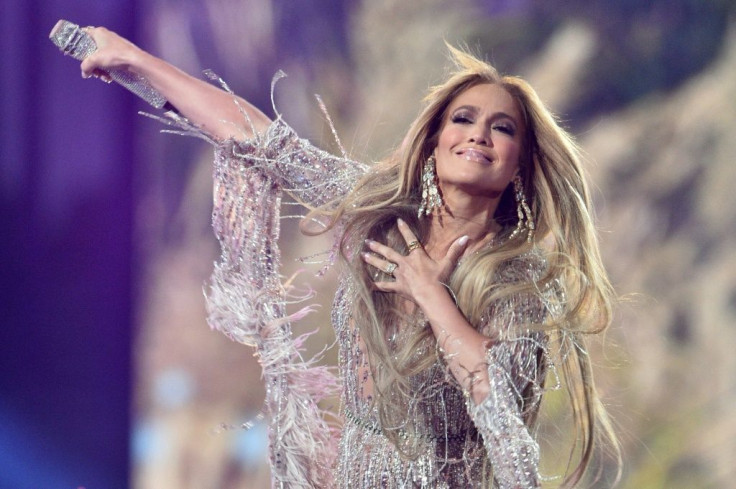 A glittering J-Lo told fans she had been forced to spend Christmas without her mother for the first time due to the pandemic