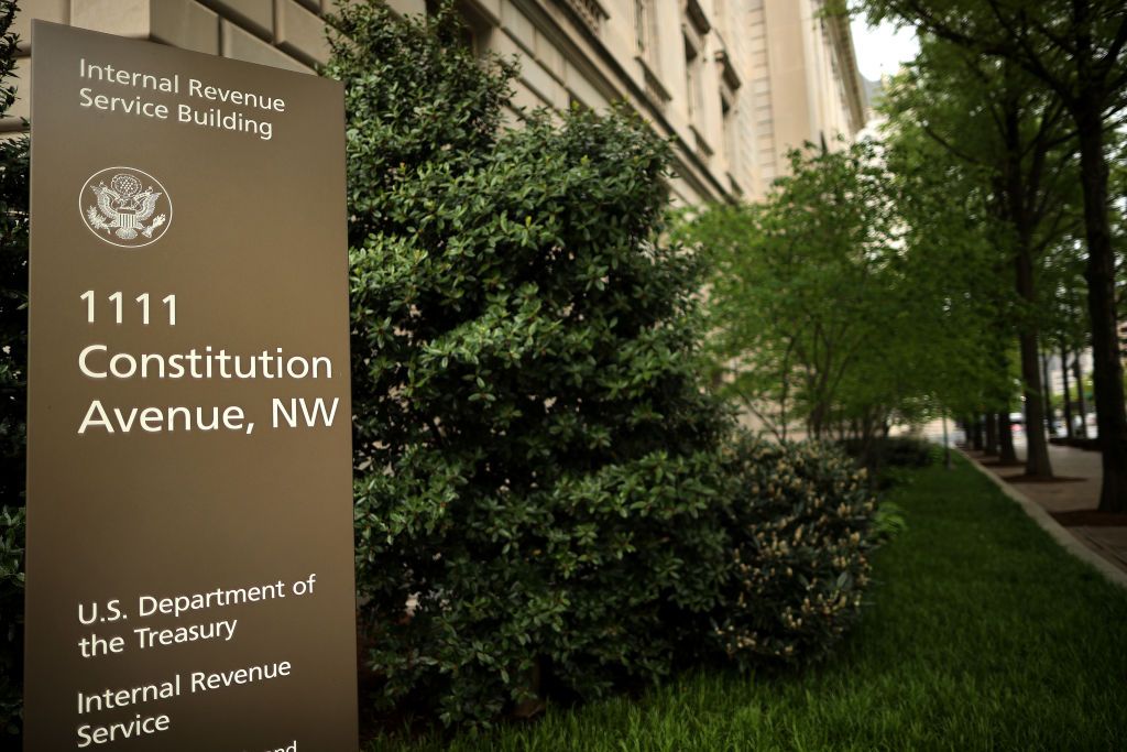 https://d.ibtimes.com/en/full/3192592/internal-revenue-services-irs.jpg