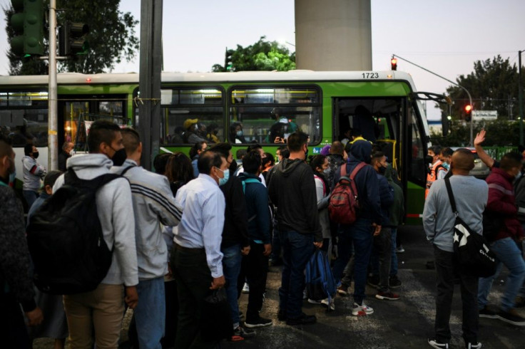 The Mexico City authorities organized more buses for commuters after the accident shut one of the 12 metro lines