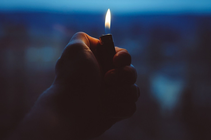 lighter-1245660_1920