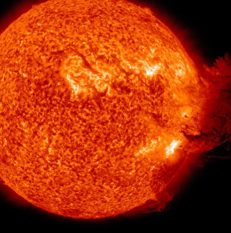 Spectacle of Solar Flare Eruption