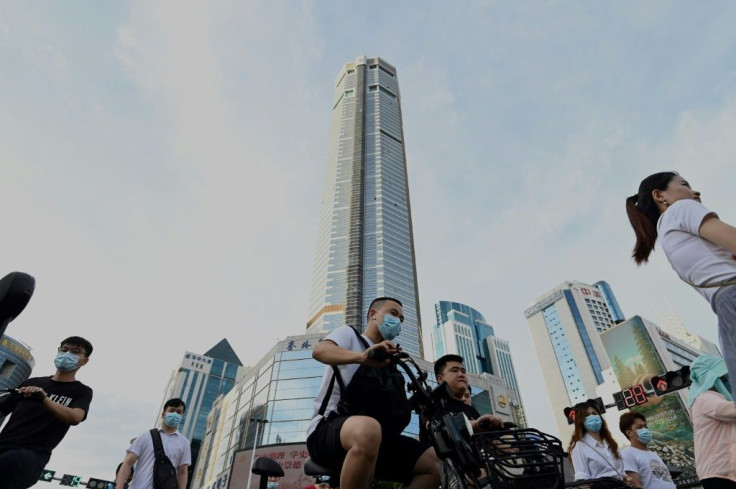 The SEG Plaza in the city of Shenzhen near Hong Kong began shaking last week, prompting the evacuation of the occupants and causing pedestrians to flee for safety