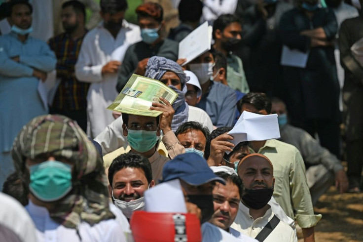With most Gulf flights from Pakistan cancelled as the country is added to a growing number of coronavirus travel blacklists, thousands of workers are hoping to reach the kingdom after first spending two weeks in Kabul