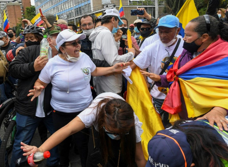 Colombians protesting against the anti-government blockades were on the streets on Sunday