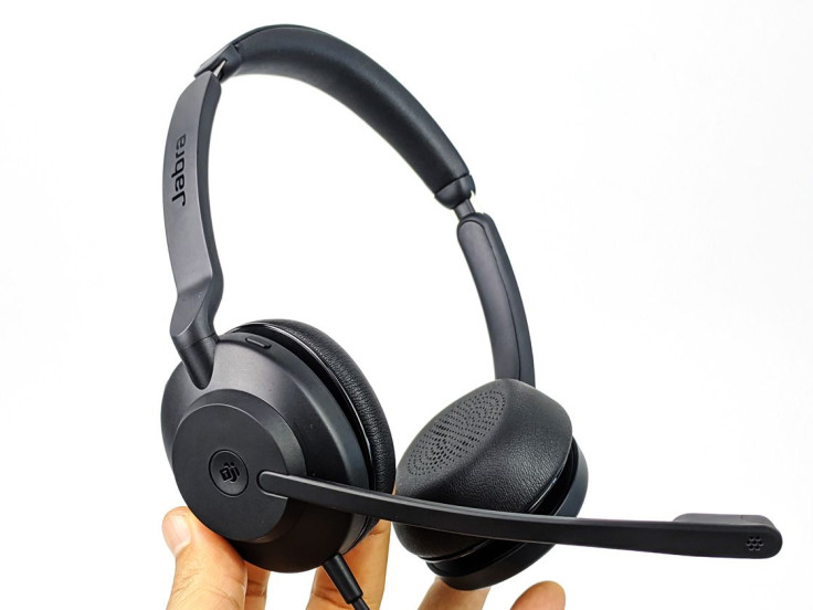 Hands-on with the Jabra Evolve2 30 