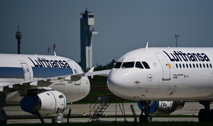 German airline Lufthansa told AFP that the Russian authorities had finally granted it clearance for passenger flights to Russia in June 2021