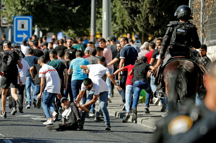 Israeli security forces have been making way for an ultra-nationalist march into the Old City of Jerusalem that had been cancelled over fears it would re-ignite violence