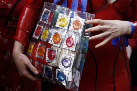 California Teens Can Order Condoms for Free Online/ by Mail; New Project Aims at Reducing STDs, Teenage Pregnancies