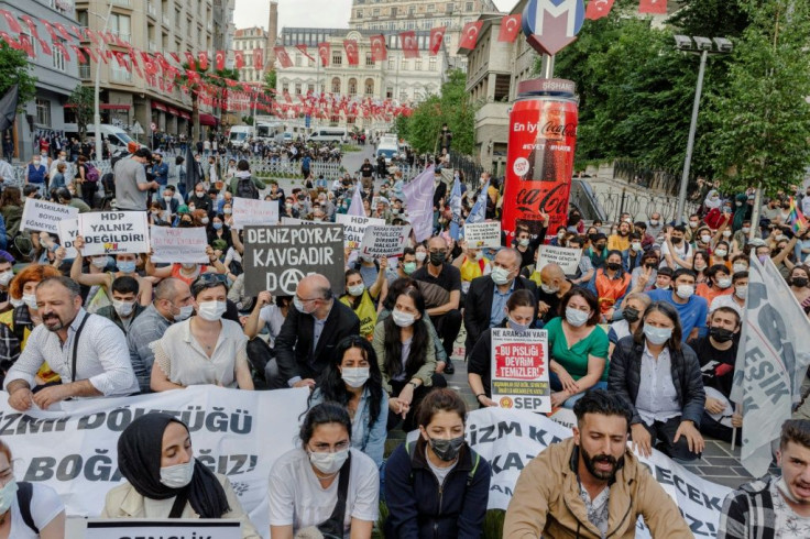 Hundreds of HDP members and supporters staged a protest in Istanbul after the killing
