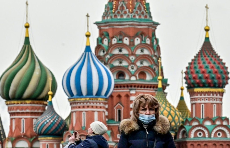 Moscow residents face renewed coronavirus restrictions faced with the Delta variant's rapid spread
