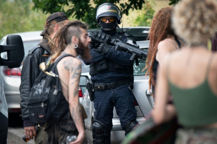 Police evacuate the partygoers on Saturday