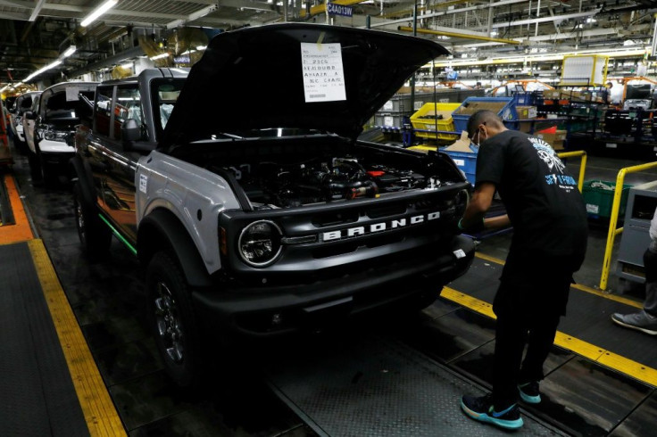 Orders for US automotive equipment grew in May even as the sector struggles with a shortage of semiconductors