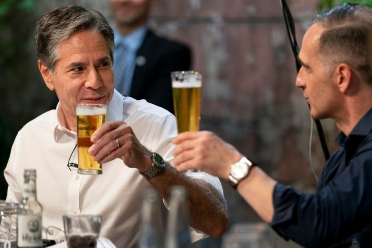 Antony Blinken (left) and German counterpart Heiko Maas find common ground over beer -- a refreshing change from the Trump administration, Maas says