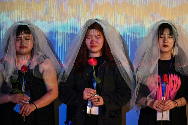 Like in other countries, social media in China can play a role in propagating what the ideal body should look like