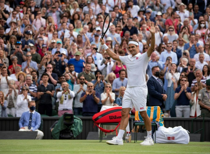 Roger Federer produced a polished performance to roll over veteran Frenchman Richard Gasquet and reach the third round of Wimbledon and at 39 become the oldest man to get to that stage in 46 years