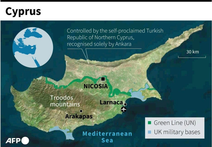 Map of Cyprus locating Arakapas and the Troodos mountains
