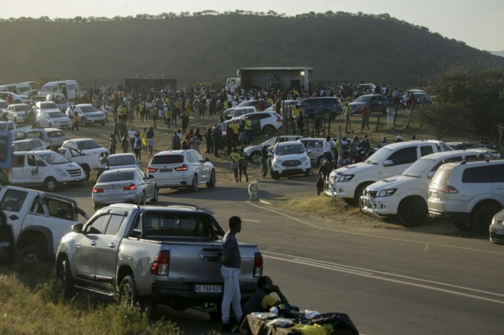 Supporters gathered in front of former South African president Jacob Zumaâs home ahead of the deadline