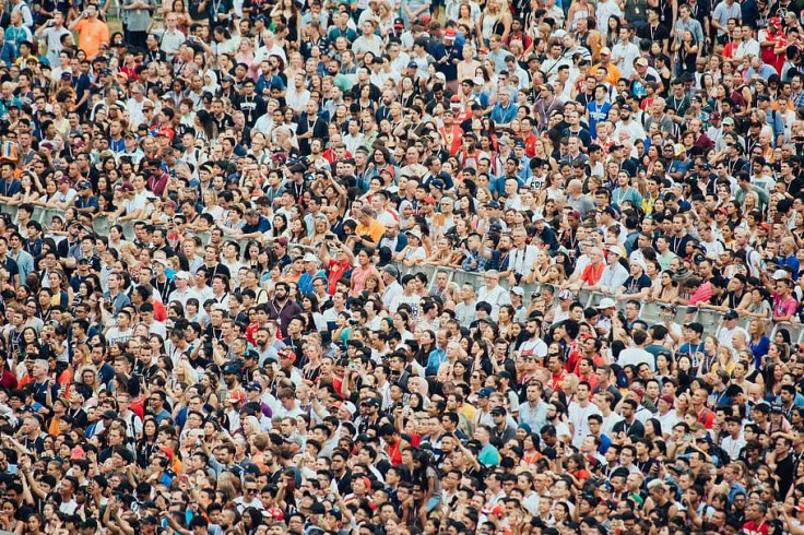 people-crowd-stadium-celebrate