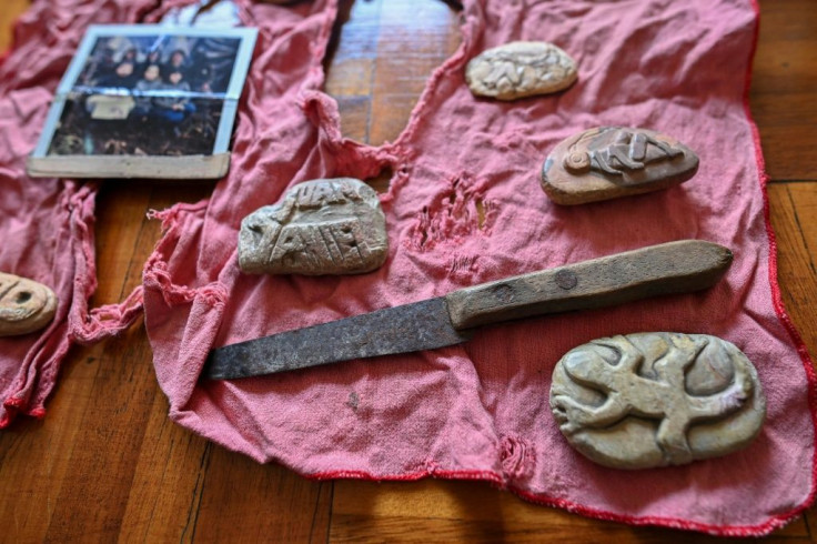 A virtual exhibition of seemingly mundane objects that brought solace to Colombian kidnapping victims and their loved ones includes clothing, jewellery, newspaper clippings, photos and other personal effects