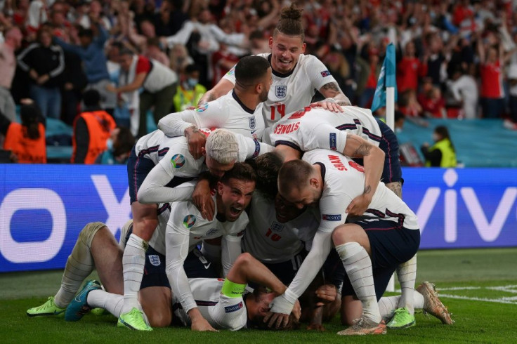 England players celebrate at Euro 2020