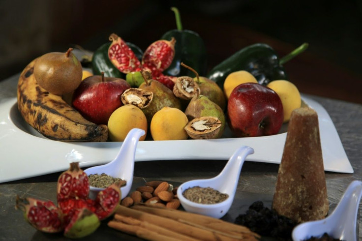 The traditional chile en nogada contains ingredients including poblano peppers, apples, pears, walnuts, almonds, raisins, brown sugar and spices, as well as ground pork and beef