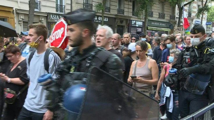 Around 1,500 anti-vaccine demonstrators march in Paris