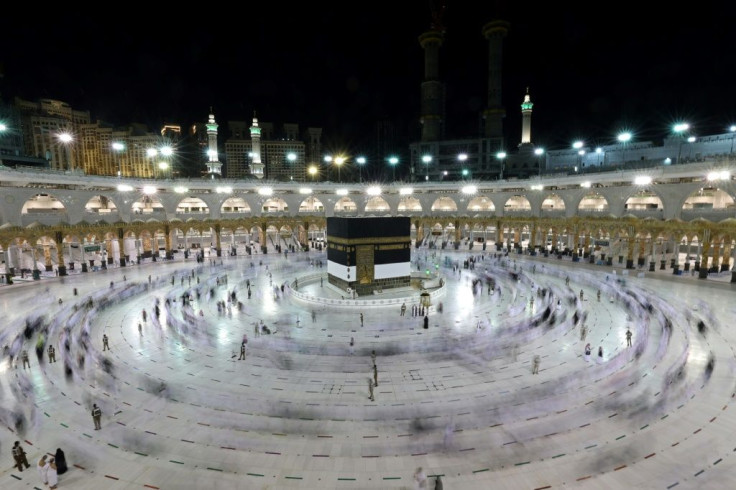 Groups of pilgrims have been performing the "tawaf" at Mecca's Grand Mosque, circling the Kaaba