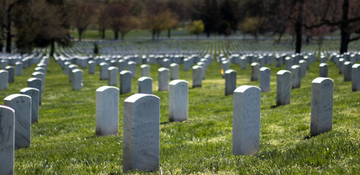 arlington-national-cemetery-2225762_1920