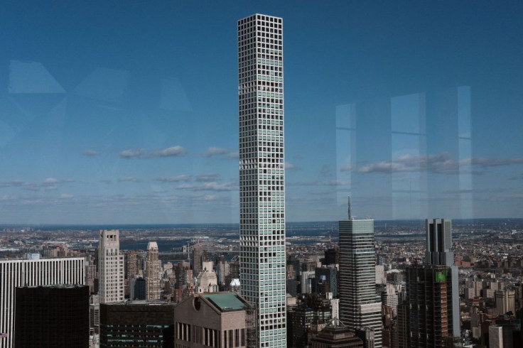 Manhattan's Midtown Offices Remain Largely Empty As Businesses Begin To Consider Returning