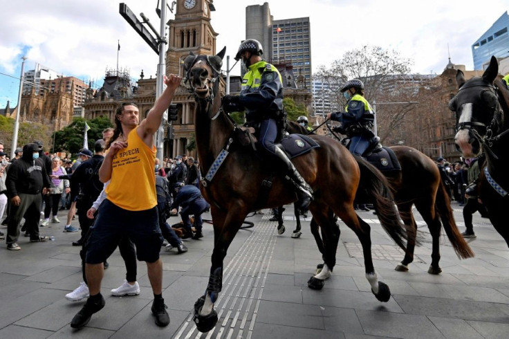 Several people were arrested at an anti-lockdown rally in Sydney which also saw violent clashes with police
