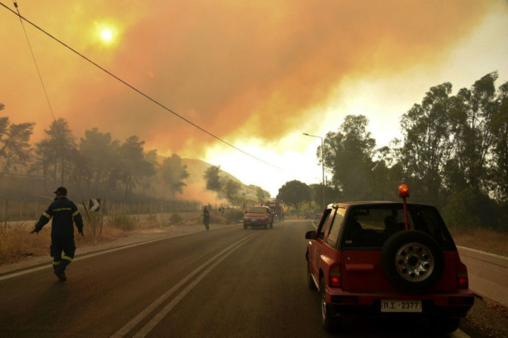 According to the civil protection agency, 58 forest fires have broken out over the past 24 hours, although most were quickly brought under control