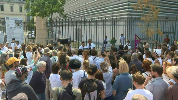 French healthcare workers protest mandatory vaccination