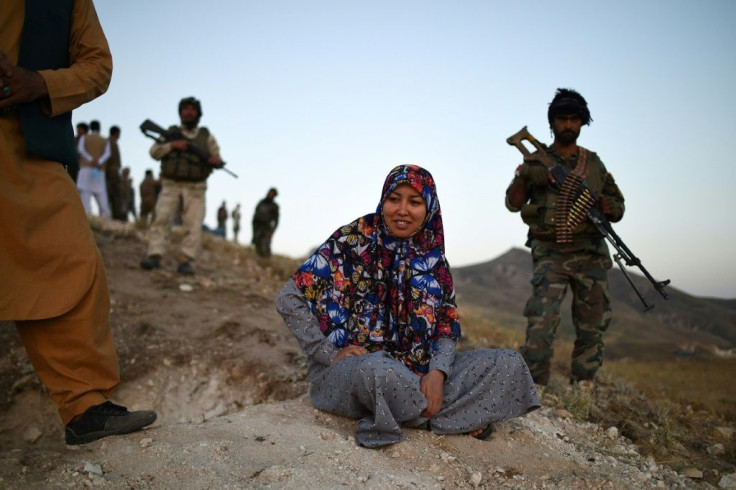 Female district governor Salima Mazari is on a mission -- recruiting men to fight the Taliban