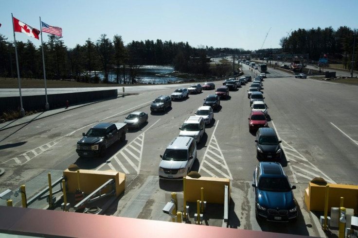 Traffic builds up on the Ontario side of a Canada-US crossing in March 2020 after the border was closed for non-essential travel