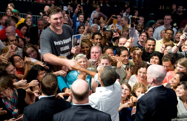 Barack Obama shakes hands with Igor Vovkovinskiy in Minneapolis, Minnesota, on September 12, 2009