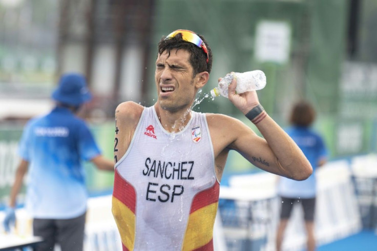 Spain's Alejandro Sanchez Palomero competes in the men's triathlon PTS4 category at the Tokyo Paralympics