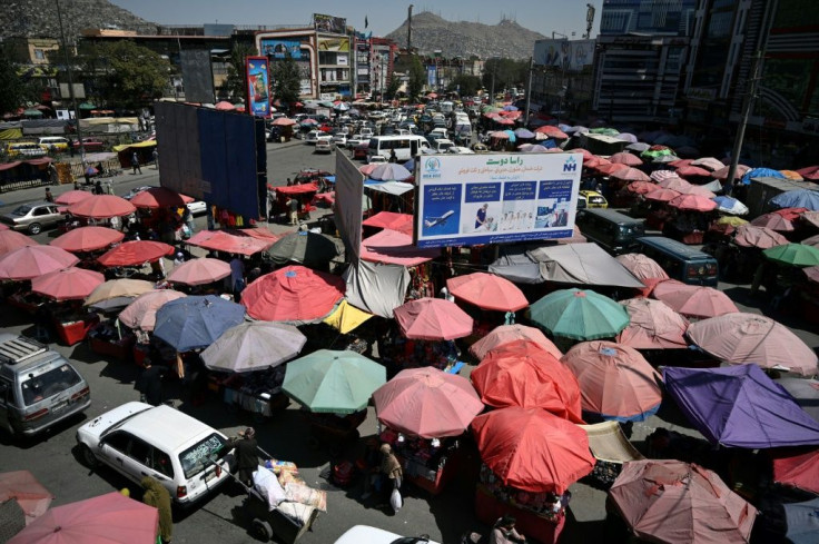 Traders at the Kot-e Sangi market in Kabul say they are doing very little business because people simply don't have cash