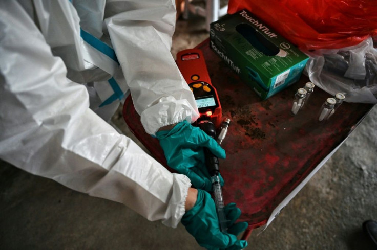Researchers test sweat samples from vendors on the market