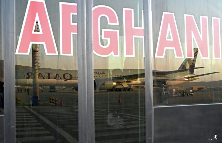 A Qatar Airways aircraft at the airport in Kabul before carrying over 100 passengers, including some Americans, to Doha