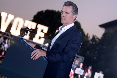 Gavin Newsom needs a simple majority to keep his job, and render the ballot's second part irrelevant